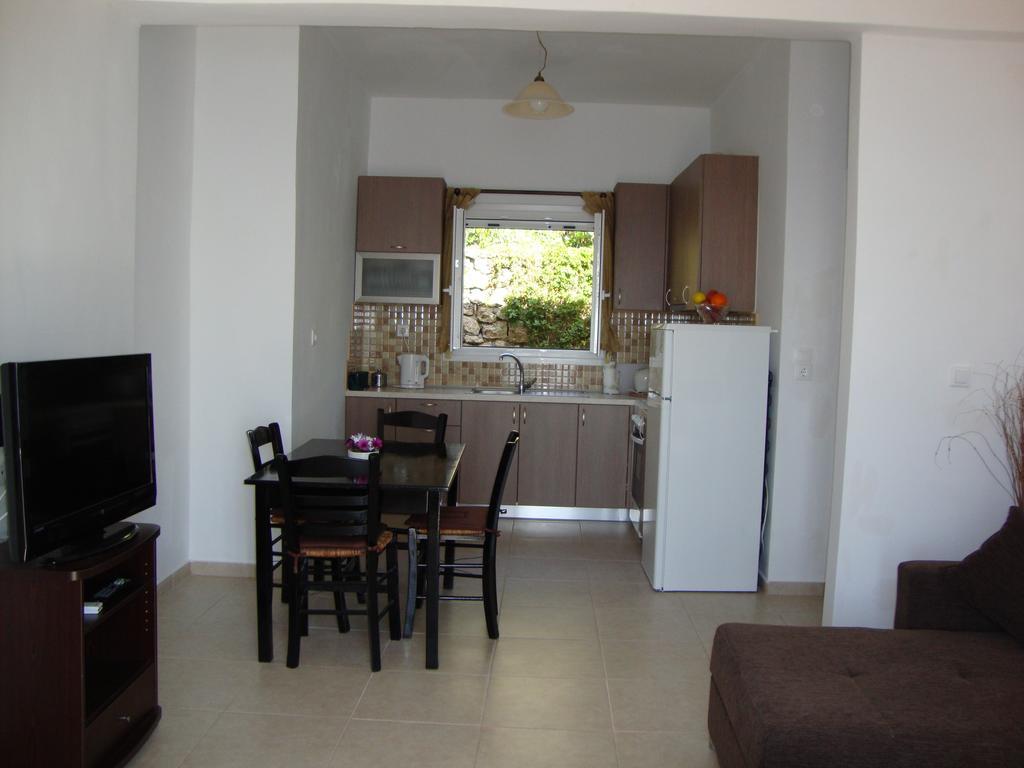 Fantasia Apartment Λάκωνες Εξωτερικό φωτογραφία