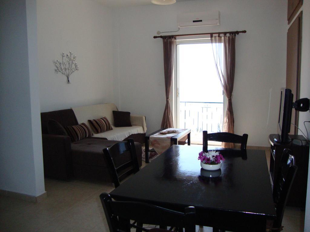 Fantasia Apartment Λάκωνες Εξωτερικό φωτογραφία