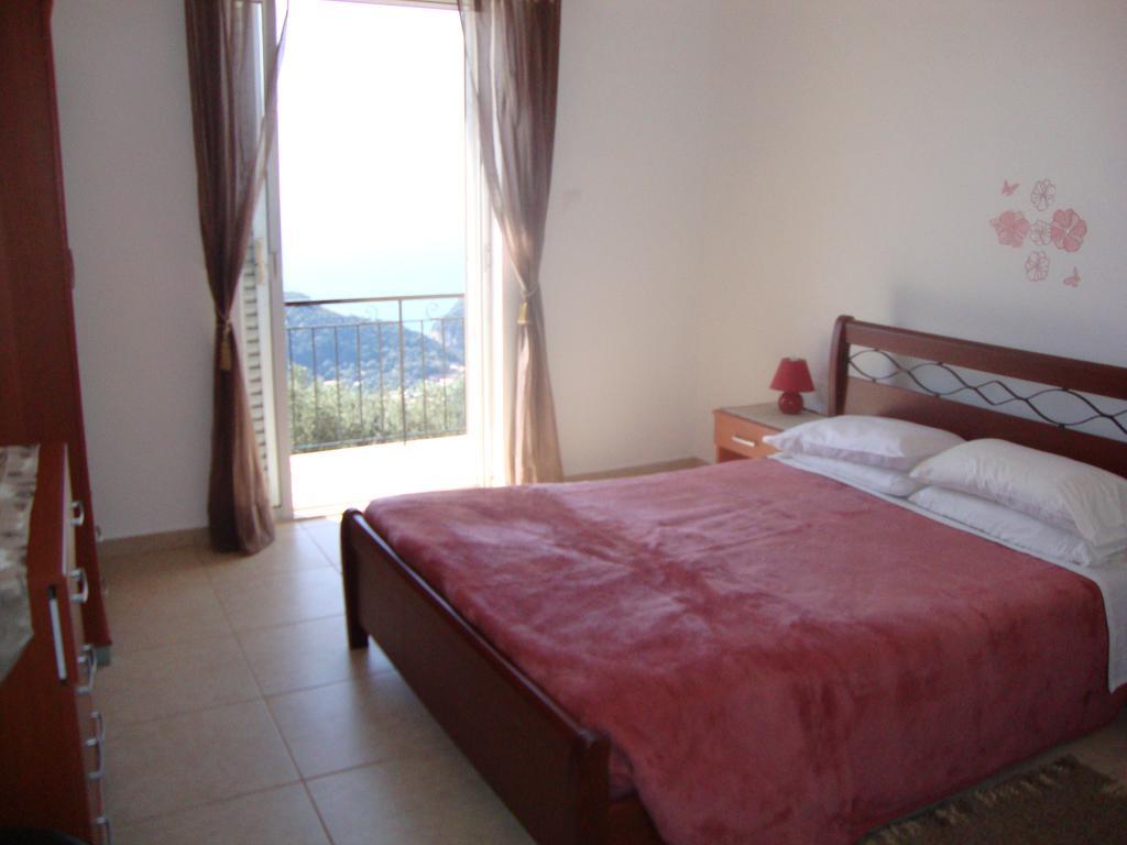 Fantasia Apartment Λάκωνες Εξωτερικό φωτογραφία